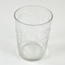 Senovinė graviruoto stiklo stiklinė 400 ml 8,5×8,5×11 cm