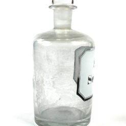 Vintažinis stiklinis medicininis butelys – grafinas “Spir Serpylli” 8,5×8,5×17 cm