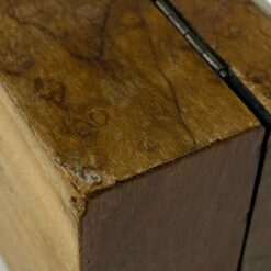 Senovinė medinė dėžutė su Karlsbad Sprudelstein akmeniu 6x8x5 cm