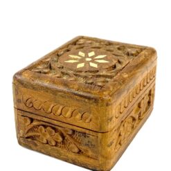 Senovinė inkrustuota, augalų motyvais drožinėta medinė dėžutė 6×7,5×4,5 cm