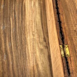 Augalų motyvais drožinėta medinė dėžutė 18×28,5×6,5 cm