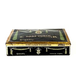 Senovinė skardinė cigarečių dėžutė "Graf Yorck" 12x12x3 cm