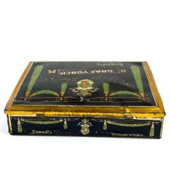 Senovinė skardinė cigarečių dėžutė “Graf Yorck” 12x12x3 cm