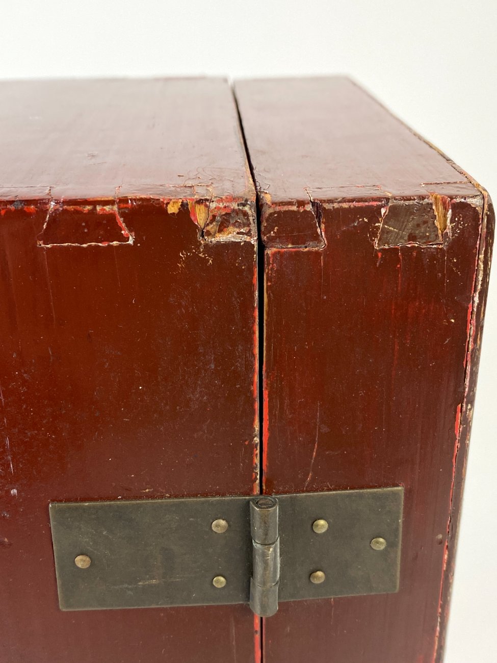 HN1898-dezutes-skryneles-10 Rytietiška dėžutė – skrynelė 18×31,5×15,5 cm