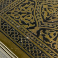 Vintažinė dėžutė iš žalvario ir medžio 10x9x4,5 cm