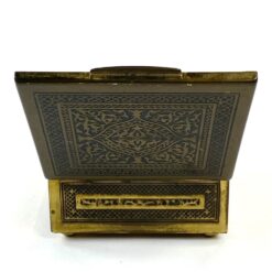 Vintažinė dėžutė iš žalvario ir medžio 10x9x4,5 cm