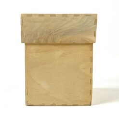 Medinė dėžutė 10,5x10,5x11,5 cm