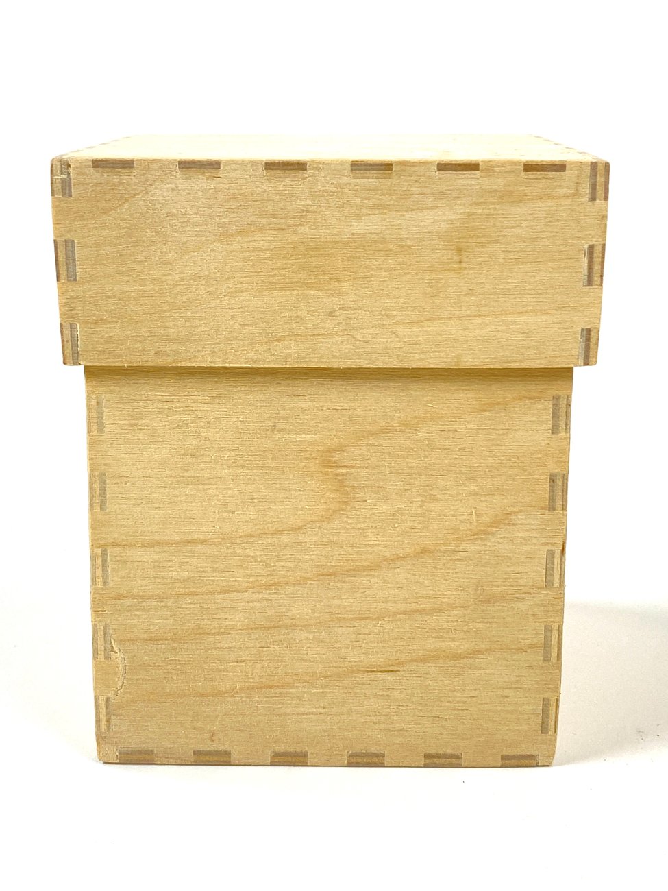 HN1912-dezutes-skryneles-4 Medinė dėžutė 10,5×10,5×11,5 cm