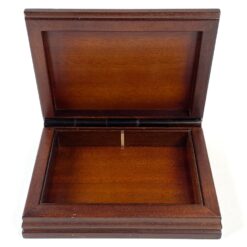 Raudonmedžio dėžutė 13,5×17,5×5 cm