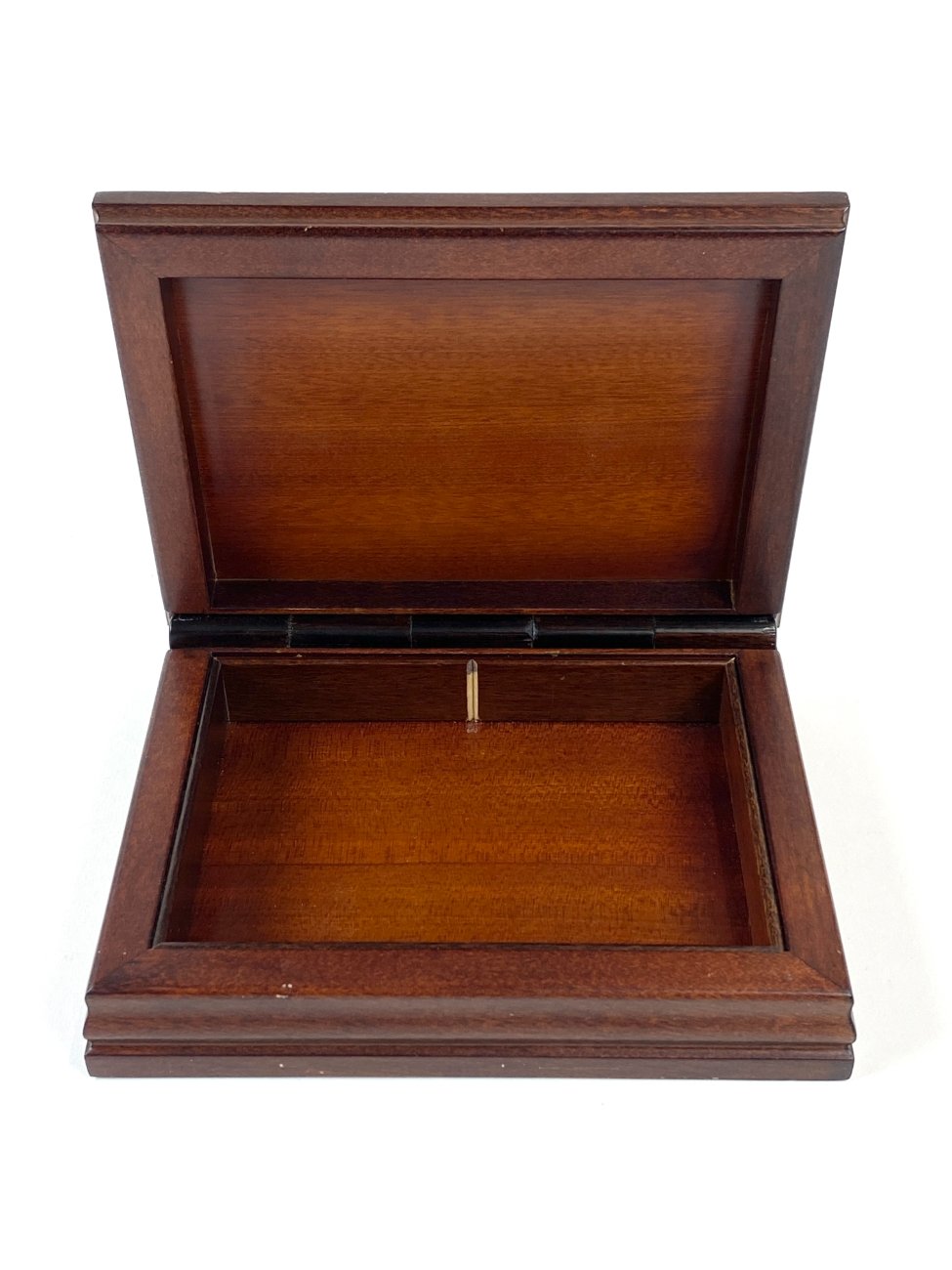 HN1913-dezutes-skryneles-5 Raudonmedžio dėžutė 13,5×17,5×5 cm