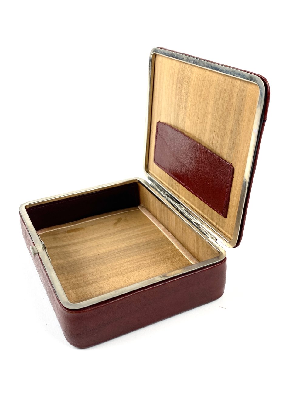 HN1917-kiti-indai-9 Vintažinė eko odos dėžutė 12x14x4 cm