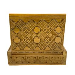 Medinė drožinėta dėžutė 8,5×12,5×3 cm