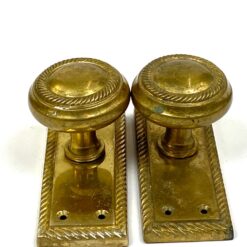 Žalvarinės bumbulo formos rankenos 2 vnt. komplektas 6×5,7×11,1 cm