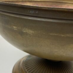 Apvalus žalvarinis serviravimo dubuo su kojele 29,5×29,5×17,5 cm