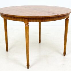 Klasikinio stiliaus apvalus valgomojo stalas 110x110x73 cm