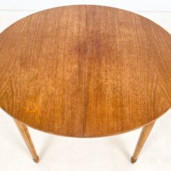 Klasikinio stiliaus apvalus valgomojo stalas 110x110x73 cm