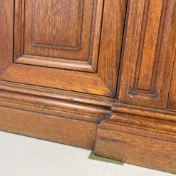 Barokinio stiliaus ąžuolinis dviejų dalių bufetas 54x203x247 cm