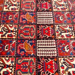 Rankų darbo kilimas “Bakhtiari” iš vilnos 306x198x0,7 cm