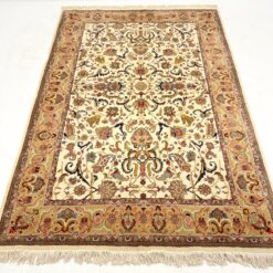 Vilnonis rankų darbo kilimas 345x222x0,7 cm