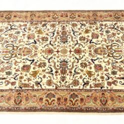 Vilnonis rankų darbo kilimas 345x222x0,7 cm