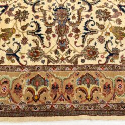 Vilnonis rankų darbo kilimas 345x222x0,7 cm