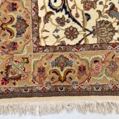 Vilnonis rankų darbo kilimas 345x222x0,7 cm