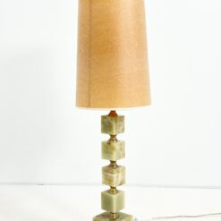 Stalinis šviestuvas iš onikso ir žalvario su kartono gaubtu 25,5×25,5×85,5 cm