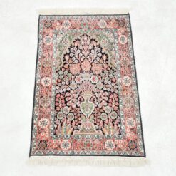 Šilkinis rankų darbo kilimėlis 102x63x0,5 cm