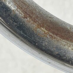 Mid Century stiliaus metalinio rėmo krėslas su eko oda 60x61x82 cm, 43 cm