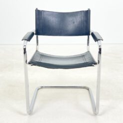 Mid Century stiliaus metalinio rėmo krėslas su eko oda 60x61x82 cm, 43 cm