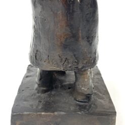 Bronzinė statula “Laivo kapitonas” 11x9x24 cm