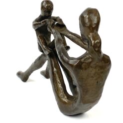 Bronzinė statula “Motina ir vaikas” 4,5x17x10,5 cm