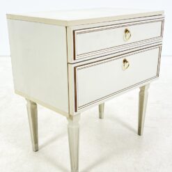 Šviesios klasikinio stiliaus spintelės 2 vnt. komplektas 37x55x60 cm