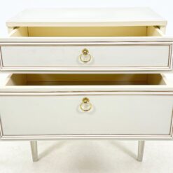 Šviesios klasikinio stiliaus spintelės 2 vnt. komplektas 37x55x60 cm