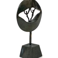 Aliumininė abstrakti skulptūra su dviejų žmonių figūromis 3,5x7x11,5 cm