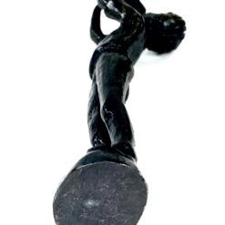 Metalinė berniuko su paukščiu rankose statula 5x4x16 cm