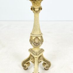 Balta, sendinta, raižyta kolona 30x30x70 cm