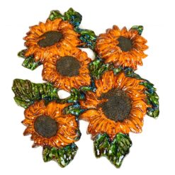 Sieninė pakabinama dekoracija iš molio “Saulėgrąžos” 5x48x52 cm