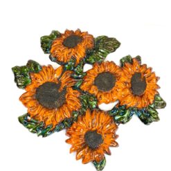 Sieninė pakabinama dekoracija iš molio “Saulėgrąžos” 5x48x52 cm