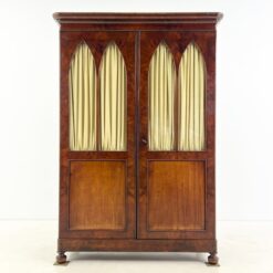 Senovinė raudonmedžio rūbų spinta su įstiklintomis durimis 58x132x191 cm