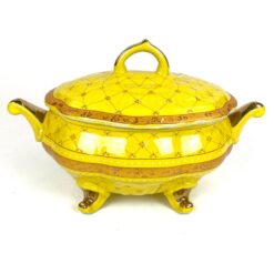 Keramikinis “Wurko” gelsvų atspalvių indas su dangčiu 25x39x25 cm