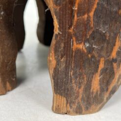 Pušies medžio taburetė su odine sėdimąja dalimi 31x31x42 cm