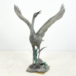 Bronzinė gervės statula 57x91x127 cm