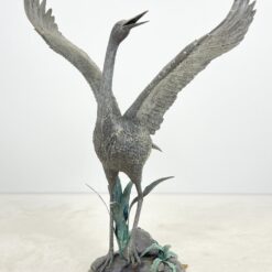 Bronzinė gervės statula 57x91x127 cm