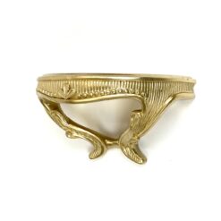 Sieninė pakabinama aukso spalvos gipso konsolytė 13,5x25x13,5 cm