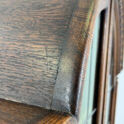 Ispaniško stiliaus ąžuolinis bufetas su žalio stiklo durimis 38x121x190 cm