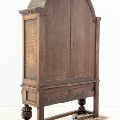 Ispaniško stiliaus ąžuolinis bufetas su žalio stiklo durimis 38x121x190 cm