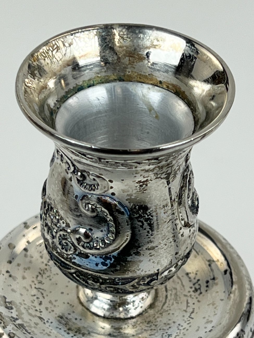 DR0073-zvakides-10 Metalinės žvakidės 2 vnt. komplektas 13x13x24 cm