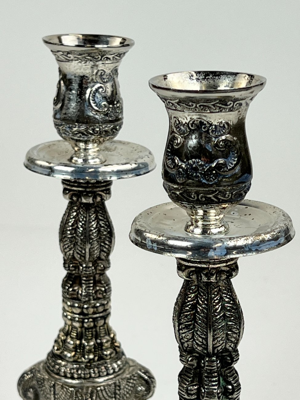 DR0073-zvakides-9 Metalinės žvakidės 2 vnt. komplektas 13x13x24 cm