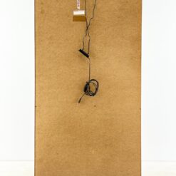 “Pulaski Furniture” raudonmedžio vitrina gaubtais šonais, su apšvietimu 35x109x204 cm